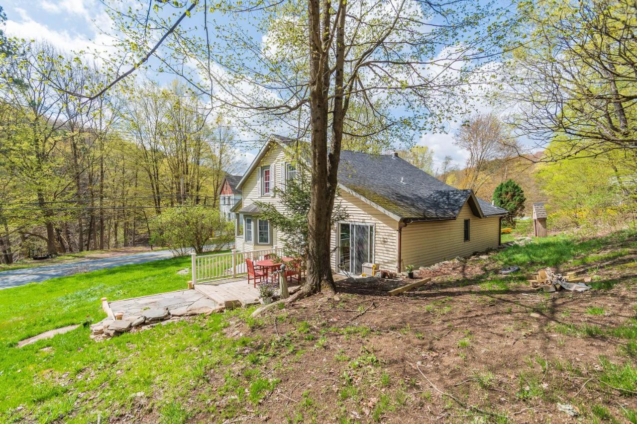 Cozy Creek Inn North Branch Экстерьер фото